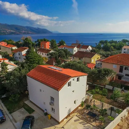 Ferienwohnung Fuer 4 Personen Ca 55 Qm In Orebic, Dalmatien Sueddalmatien 아파트 *
