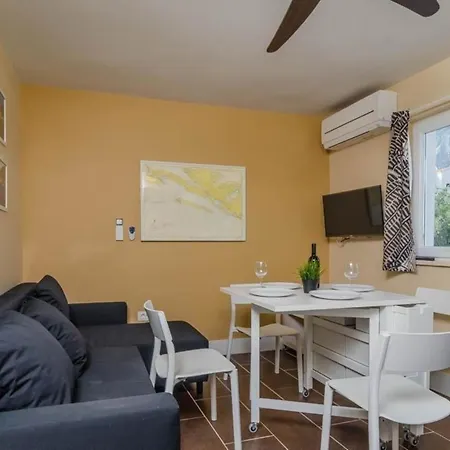 Ferienwohnung Fuer 4 Personen Ca 55 Qm In Orebic, Dalmatien Sueddalmatien אורביץ